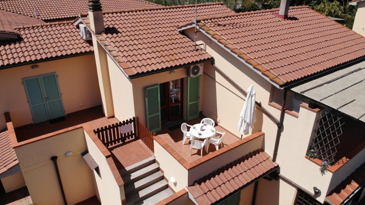 Appartamenti Sabbia - Zona Mare Con Terrazze, Clima, E Posti Auto Marina di Campo Esterno foto